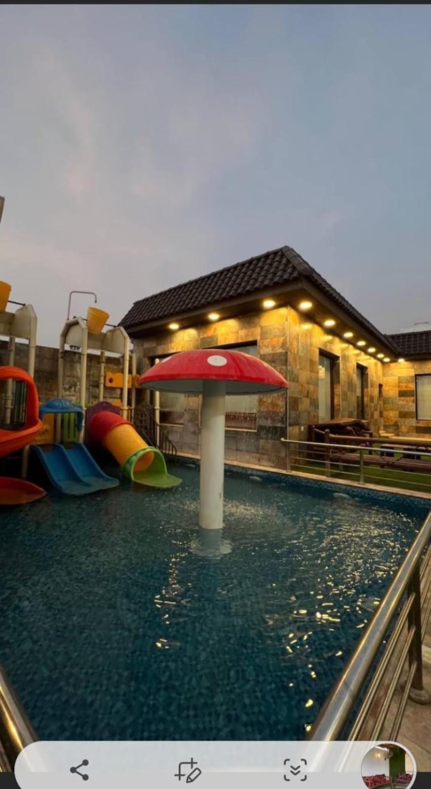 شاليهات الكوخ السويسري وأكوابارك Villa Ash Shishah Esterno foto