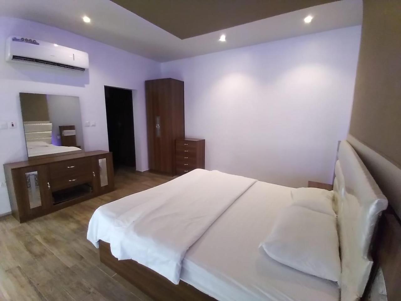 شاليهات الكوخ السويسري وأكوابارك Villa Ash Shishah Esterno foto