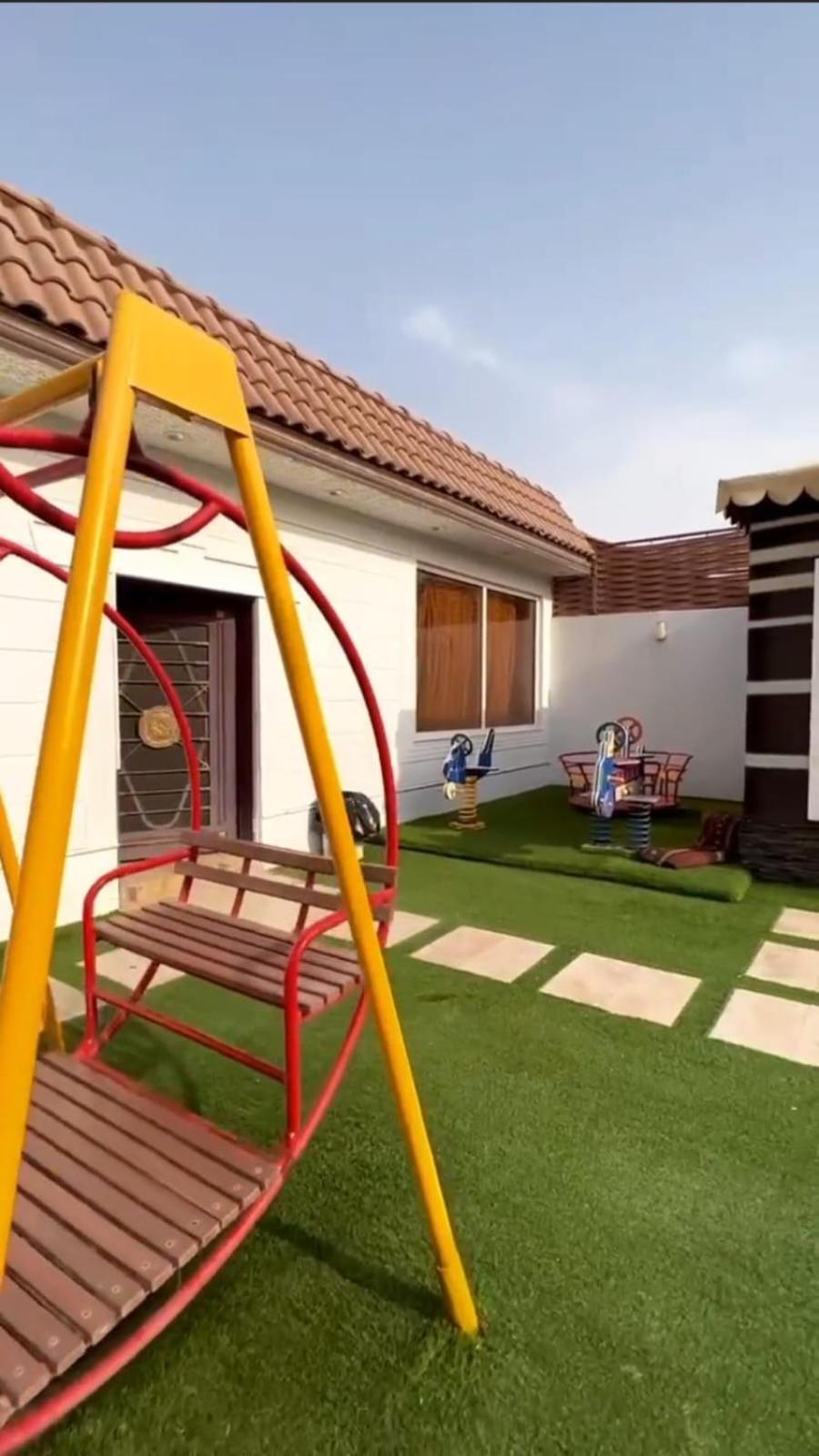 شاليهات الكوخ السويسري وأكوابارك Villa Ash Shishah Esterno foto