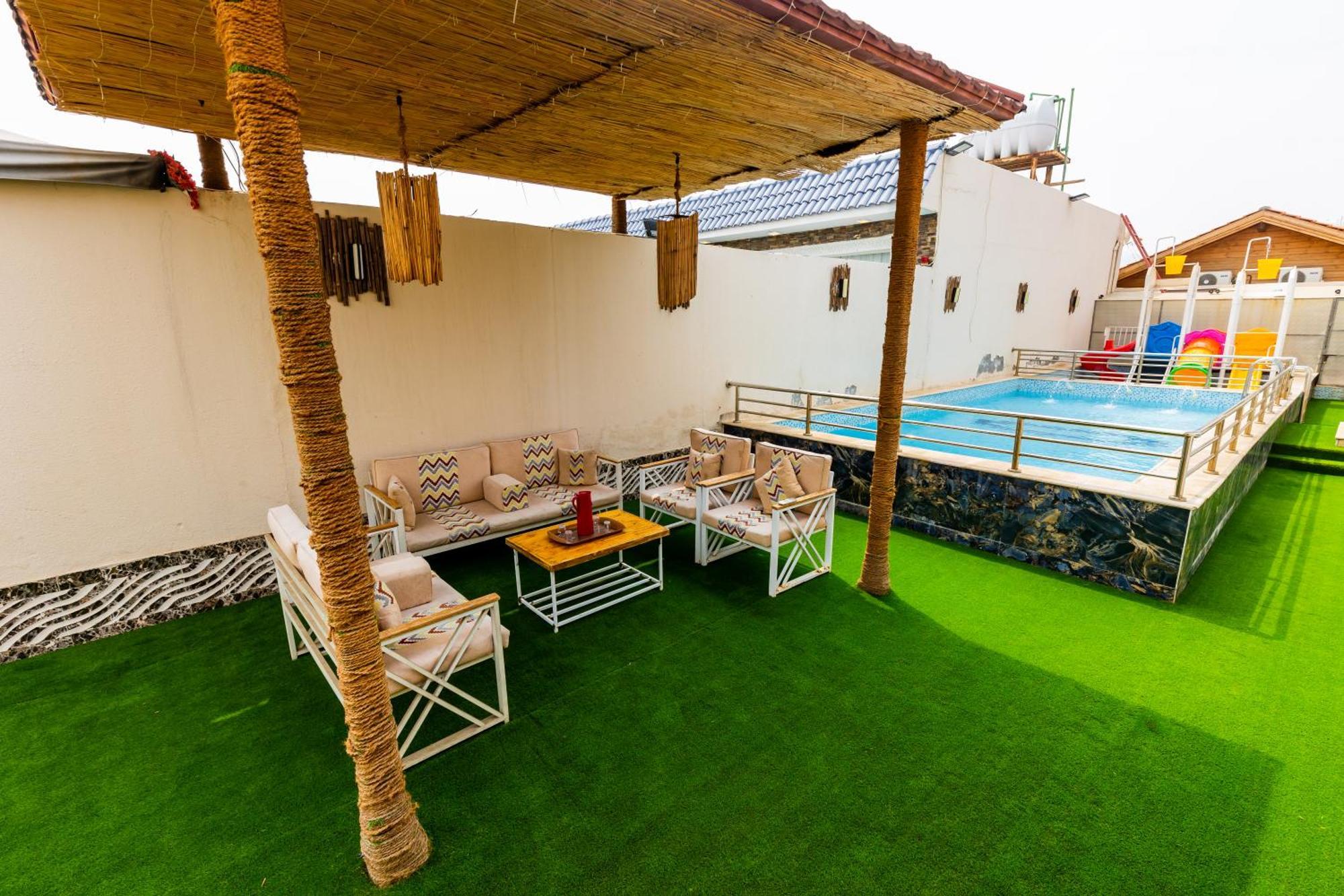 شاليهات الكوخ السويسري وأكوابارك Villa Ash Shishah Esterno foto