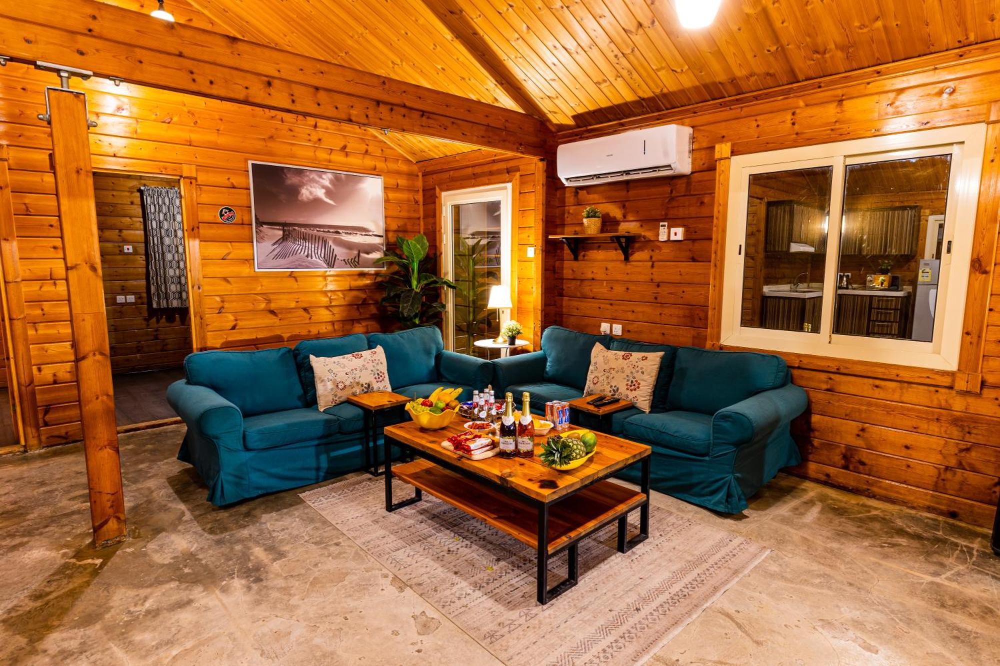 شاليهات الكوخ السويسري وأكوابارك Villa Ash Shishah Esterno foto
