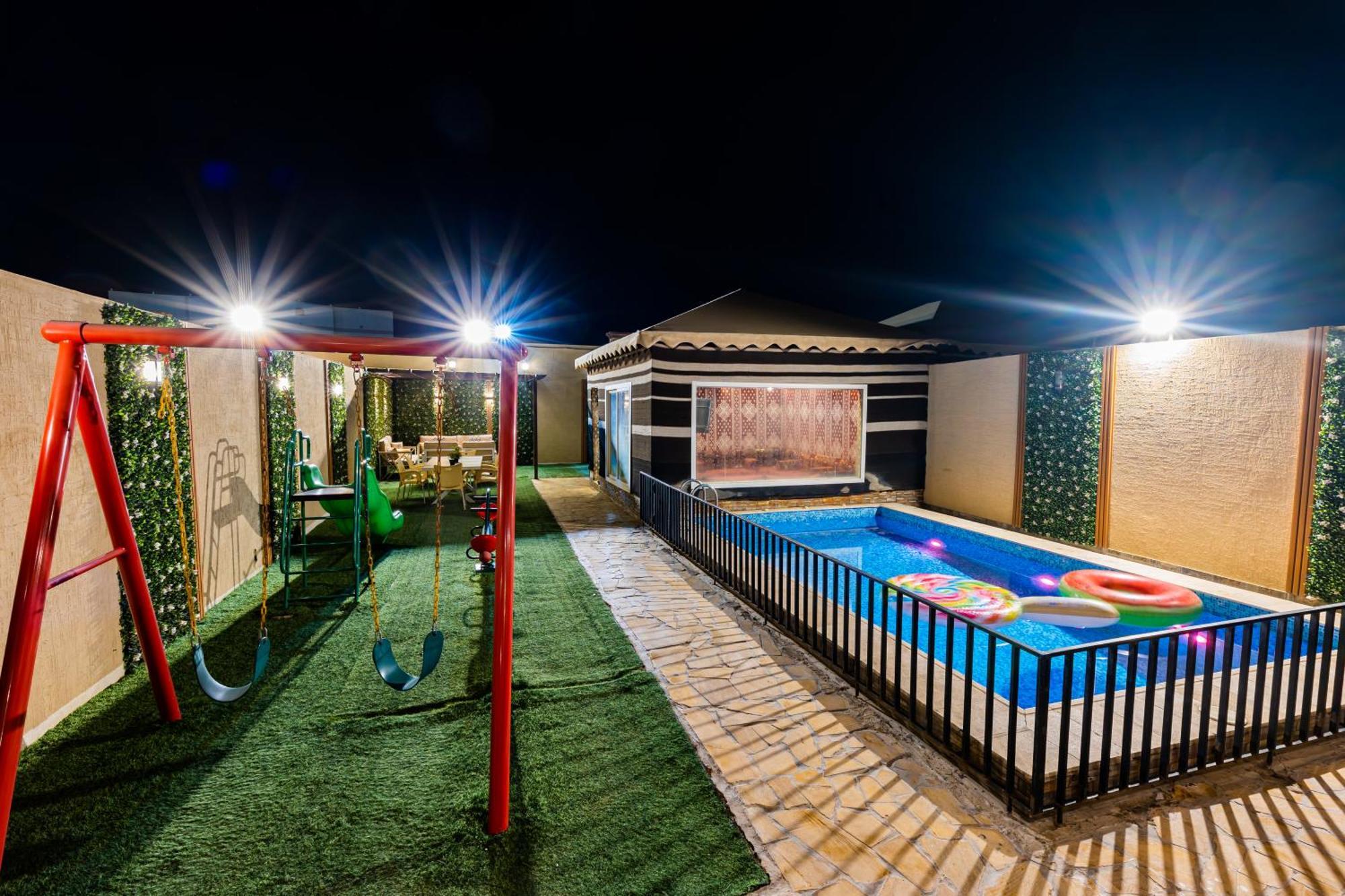 شاليهات الكوخ السويسري وأكوابارك Villa Ash Shishah Esterno foto